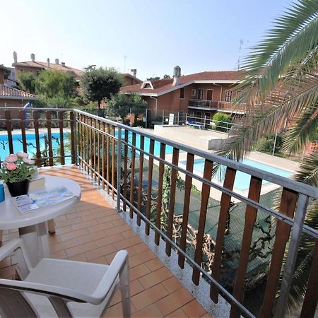 Appartamenti Villaggio Giardino Lignano Sabbiadoro Exteriör bild