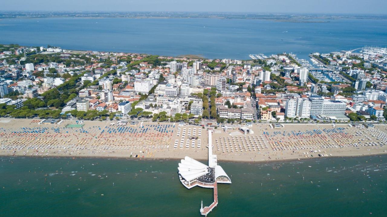 Appartamenti Villaggio Giardino Lignano Sabbiadoro Exteriör bild